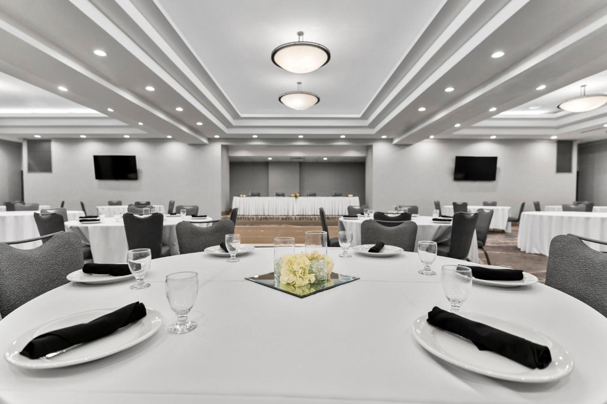 Dubuque/galena By Ihg Hotel 3*